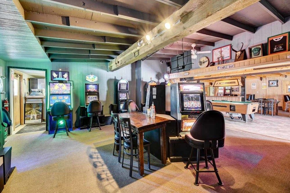 The Dam Bar : 8030 Canyon Ferry Rd, Helena, MT 59602